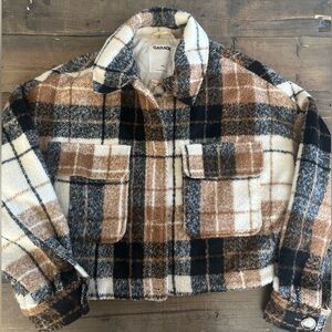 Garage cropped shacket. Size small
